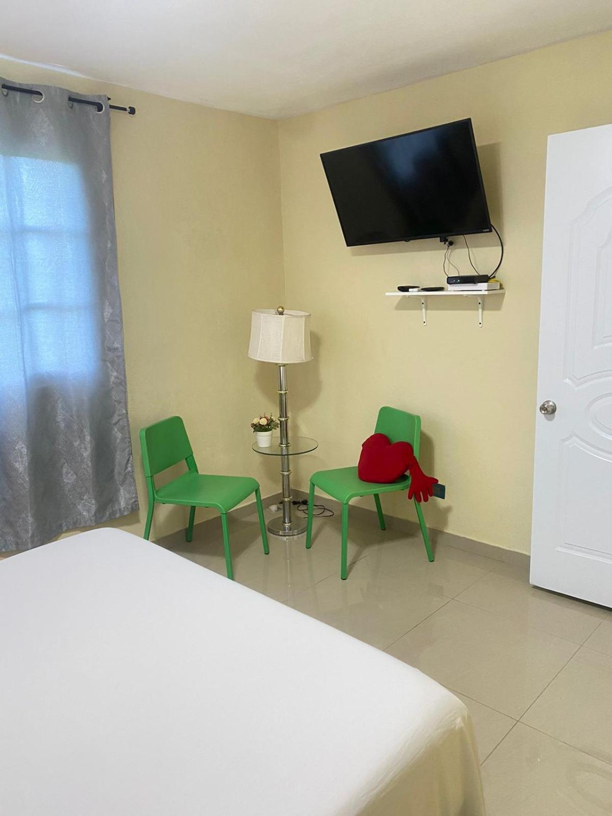 Tiny Apartment By Merengue House ,8 Minutos Airport Santo Domingo Eksteriør billede